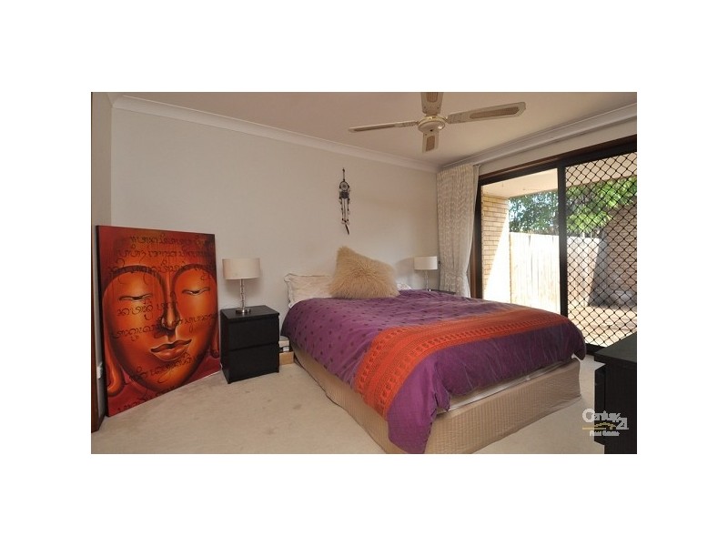 2/60 Karbunya Street, Mermaid Waters QLD 4218