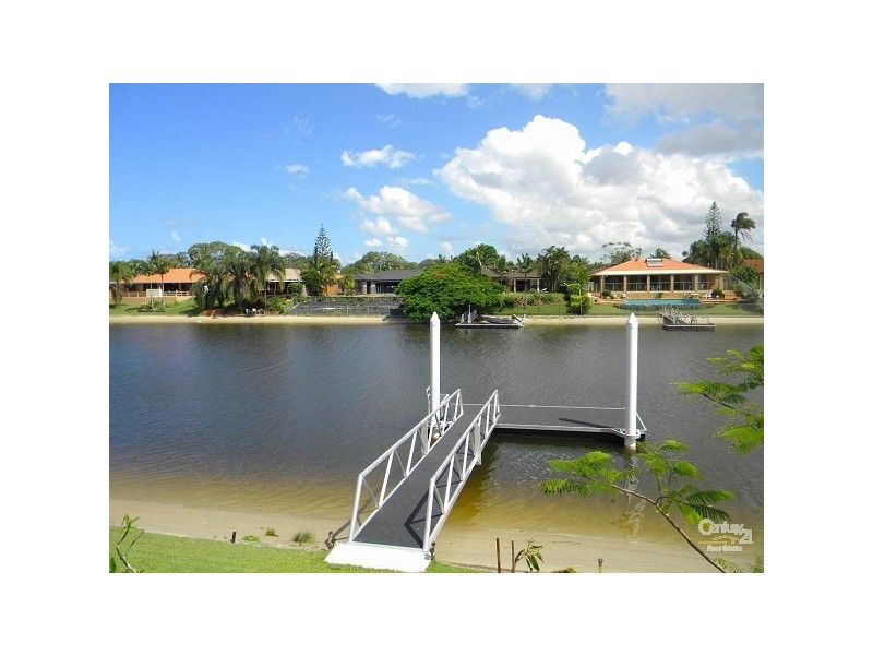 20 Mcilwain Drive, Mermaid Waters QLD 4218