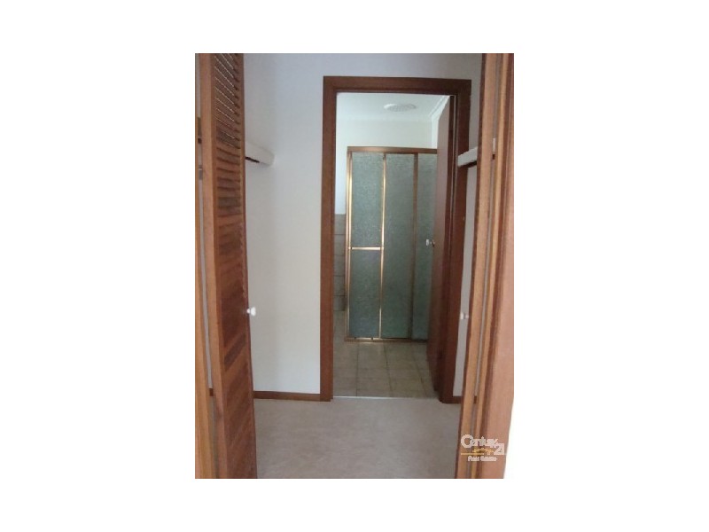 20 Mcilwain Drive, Mermaid Waters QLD 4218