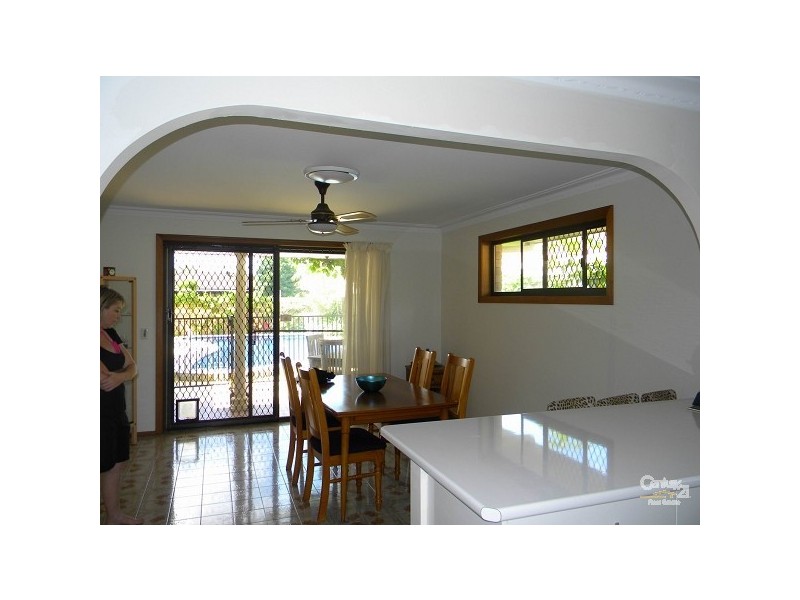 20 Mcilwain Drive, Mermaid Waters QLD 4218