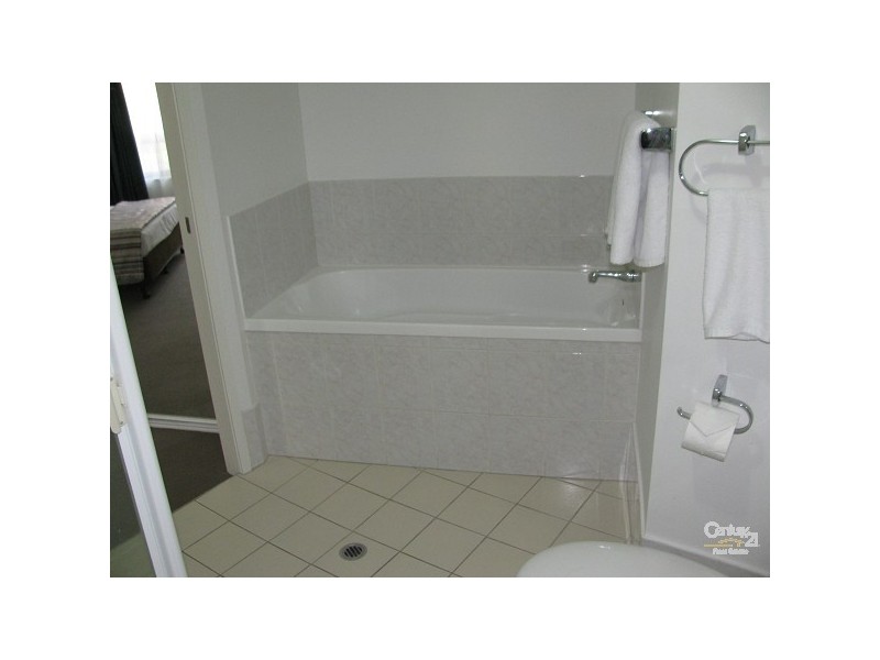 111/30 Surf Parade  Neptune Resort, Broadbeach QLD 4218