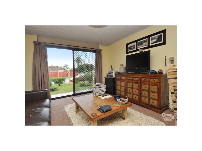 2/14 Oceanic Drive, Mermaid Waters QLD 4218