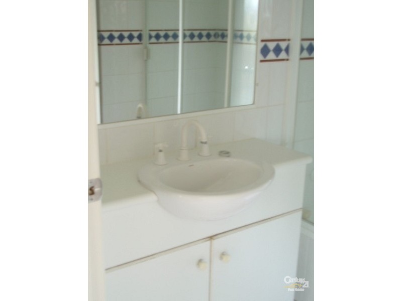 E34 Great Hall Drive, Miami QLD 4220