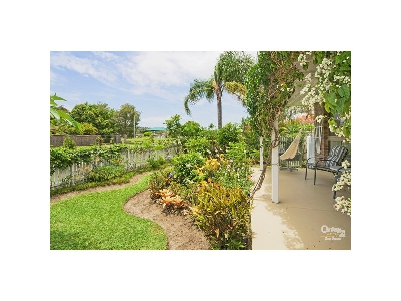 45 Dunlin Drive, Burleigh Waters QLD 4220