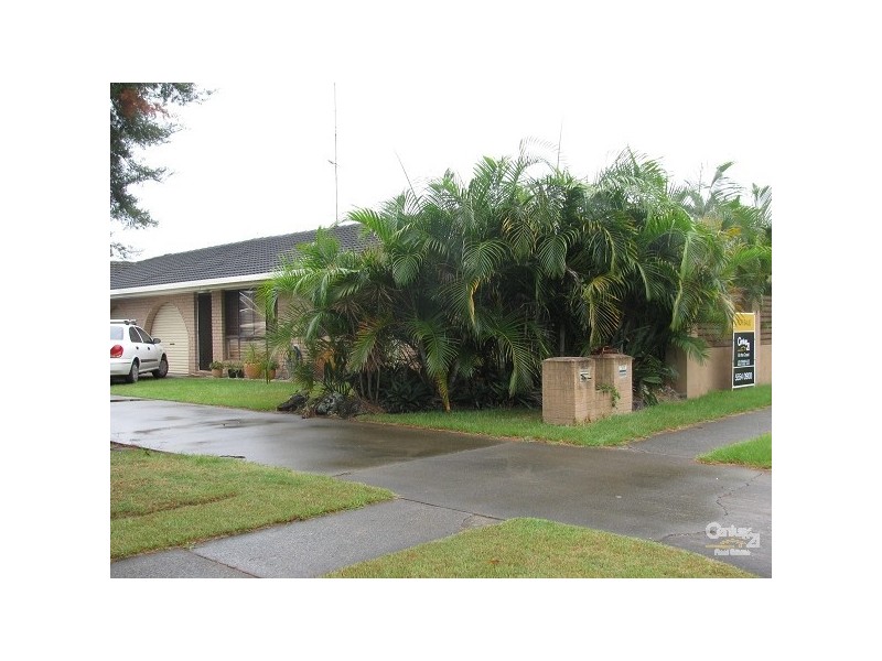 1/68 Dawn Parade, Miami QLD 4220