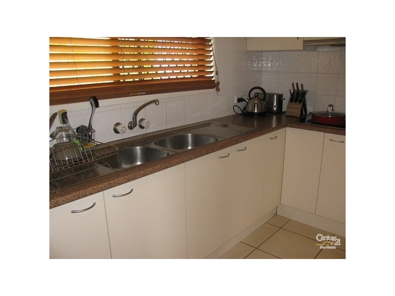 1/68 Dawn Parade, Miami QLD 4220