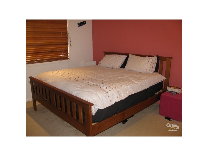 1/68 Dawn Parade, Miami QLD 4220