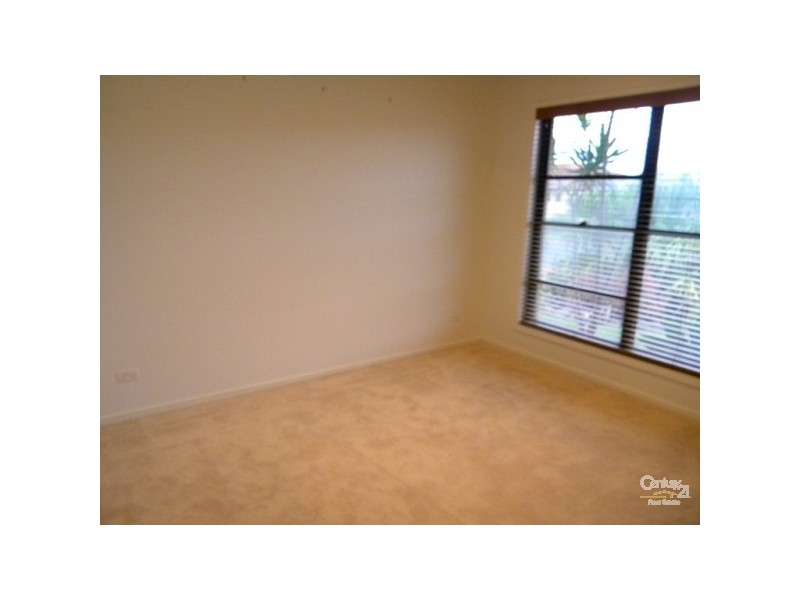 5 Rebholz Drive, Benowa QLD 4217