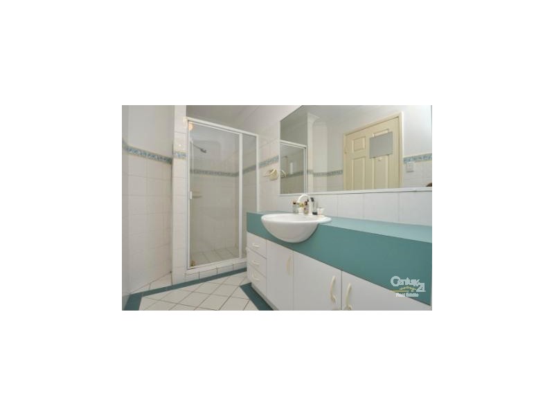 2/66 Dolphin Avenue, Mermaid Beach QLD 4218