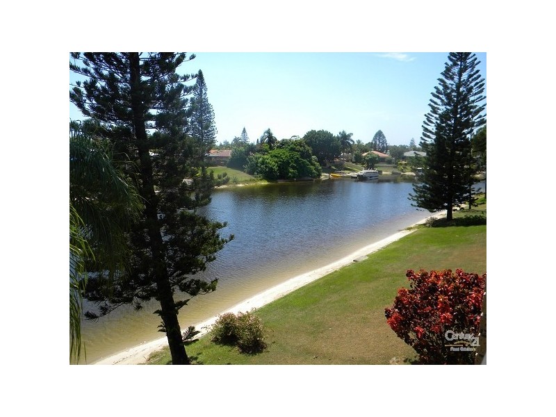 6/49 Karbunya Street, Mermaid Waters QLD 4218