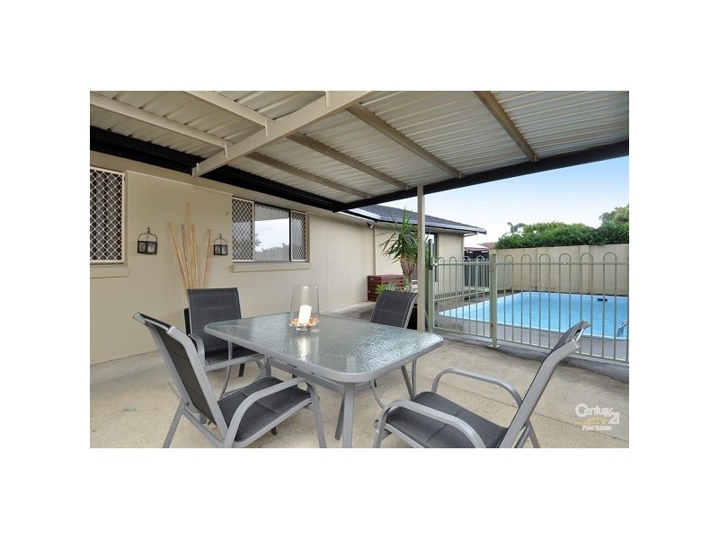 49 Oceanic Drive, Mermaid Waters QLD 4218