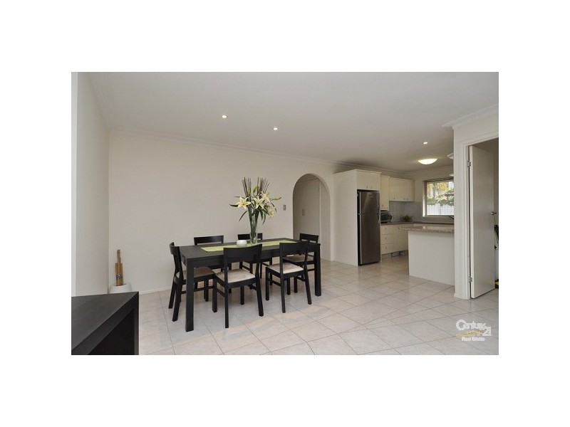 49 Oceanic Drive, Mermaid Waters QLD 4218