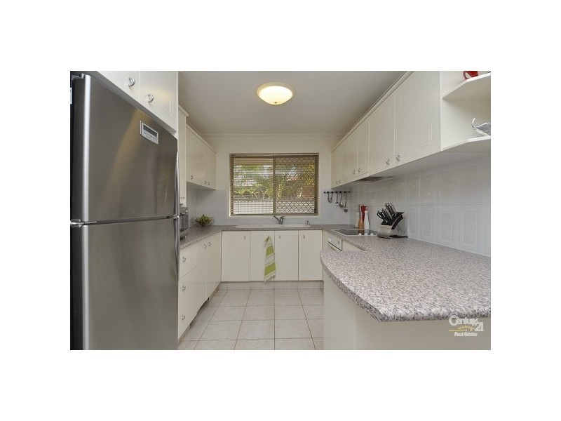 49 Oceanic Drive, Mermaid Waters QLD 4218