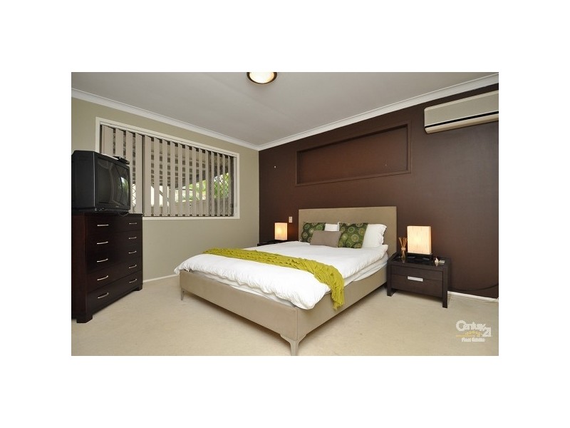 49 Oceanic Drive, Mermaid Waters QLD 4218