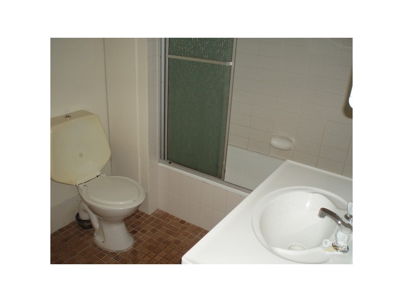 7/40-42 Britannia Avenue, Broadbeach QLD 4218