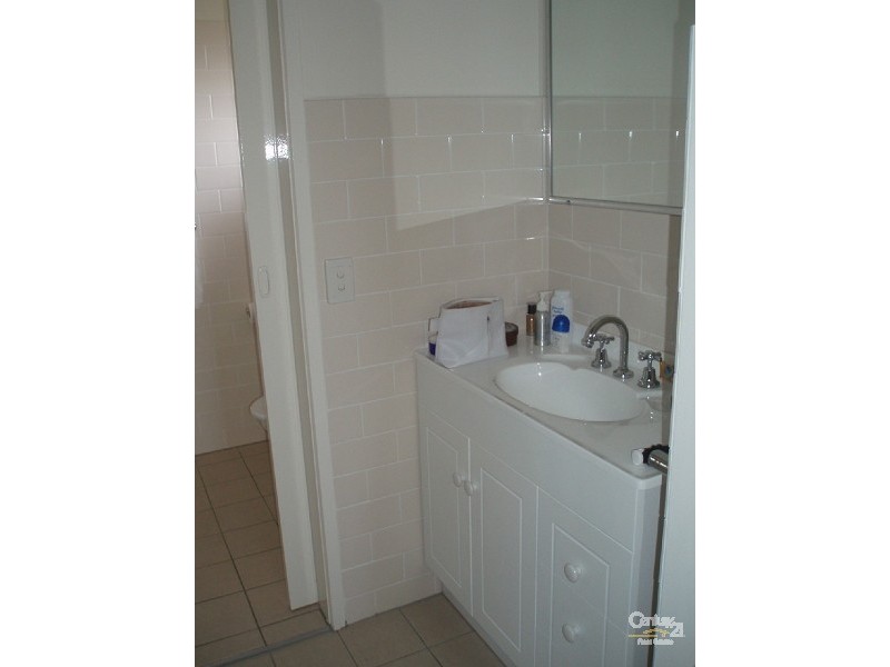 57 Markeri Street, Mermaid Waters QLD 4218