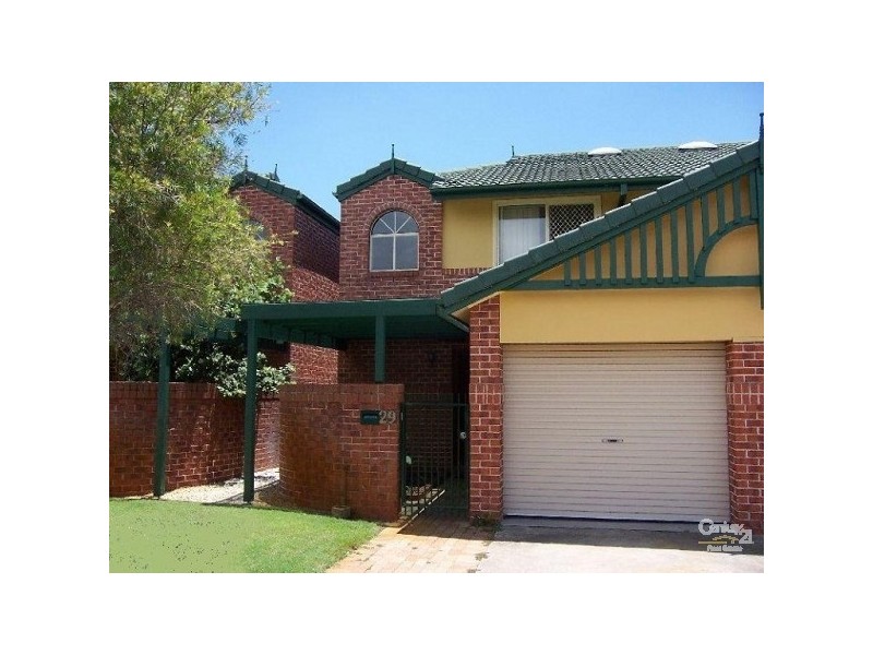 29/7 Santa Cruz Boulevard, Clear Island Waters QLD 4226