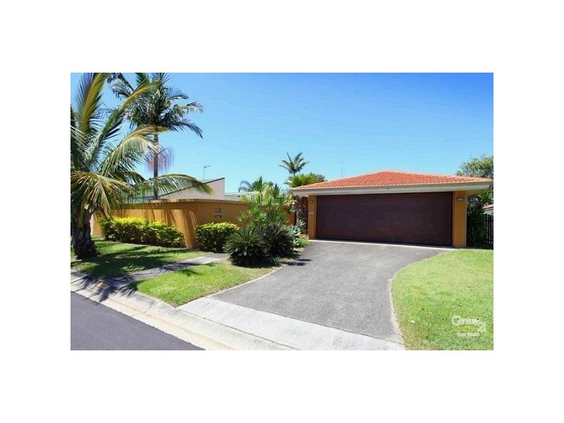 13 Sundowner Court, Mermaid Waters QLD 4218