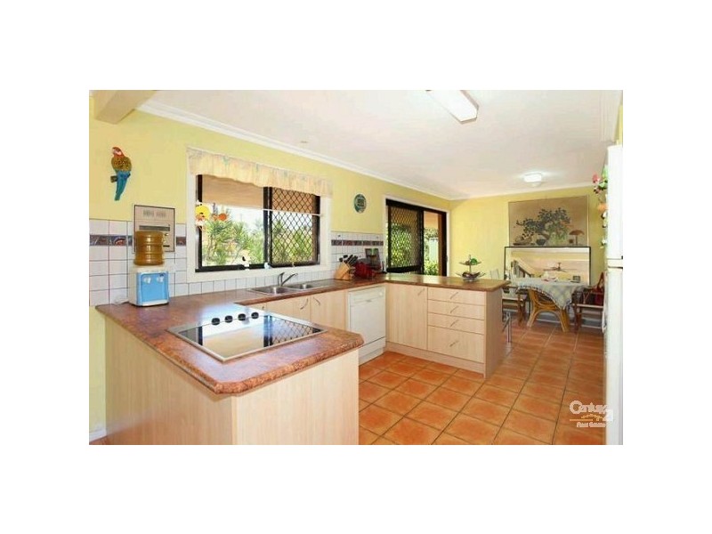 13 Sundowner Court, Mermaid Waters QLD 4218