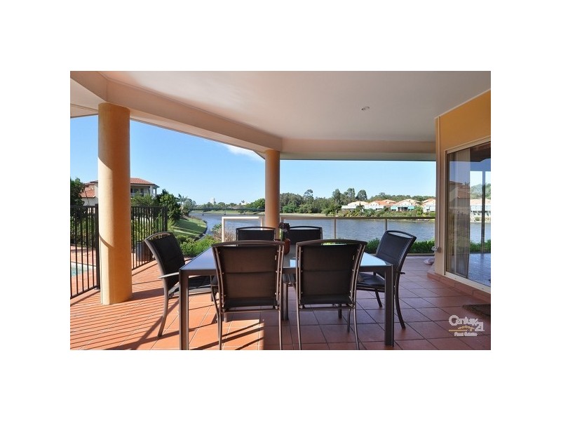 6 St Helens Court, Burleigh Waters QLD 4220