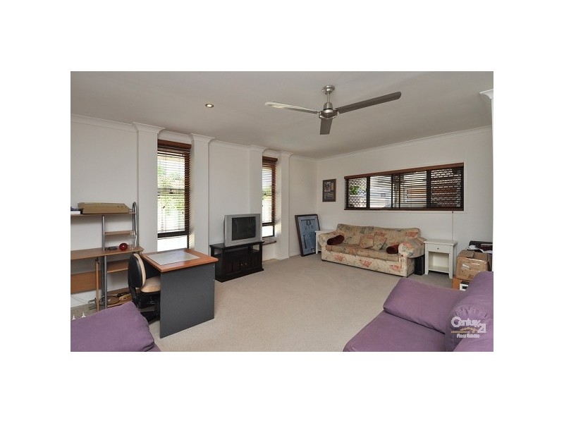 10 Pitta Place, Burleigh Waters QLD 4220