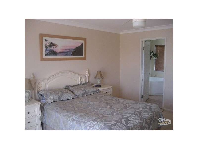 14 Seychelles Court, Burleigh Waters QLD 4220