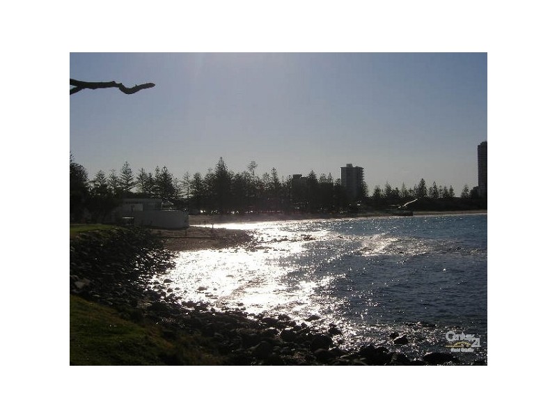 4/6 Albert Street, Burleigh Heads QLD 4220