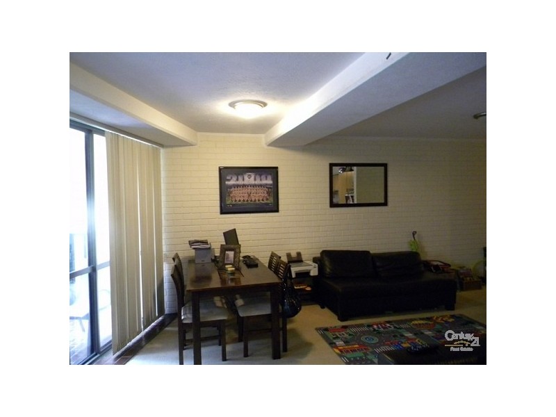 1/16 Markwell Avenue, Surfers Paradise QLD 4217