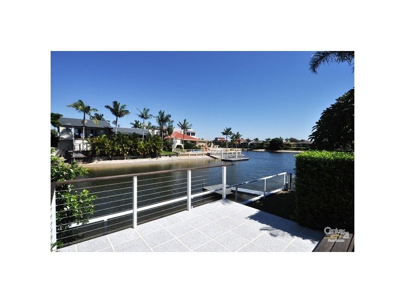 27 Sunshine Blvd, Broadbeach Waters QLD 4218