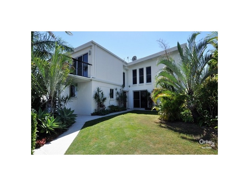 27 Sunshine Blvd, Broadbeach Waters QLD 4218