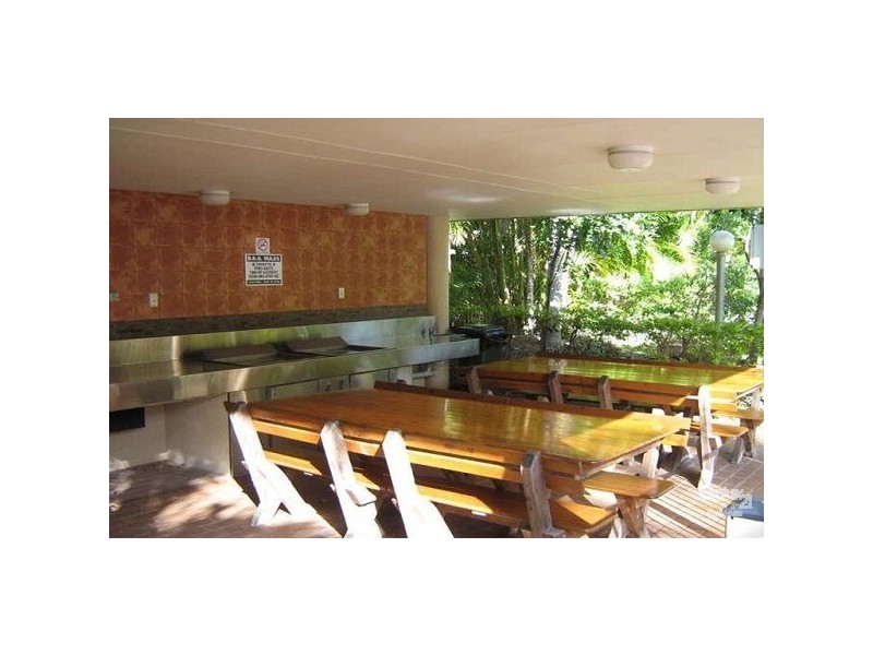 53/15 Santa Monica Road, Miami QLD 4220