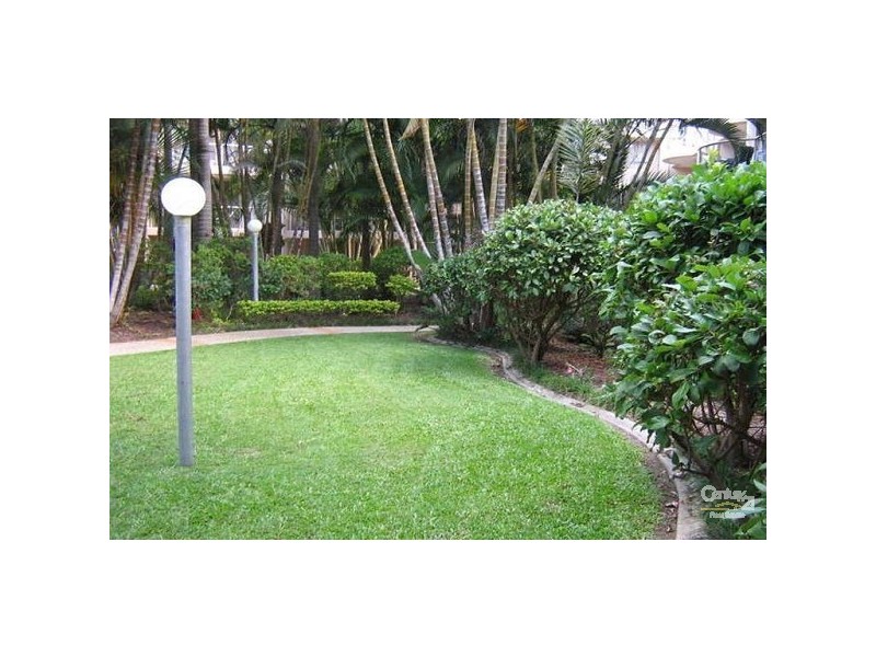 53/15 Santa Monica Road, Miami QLD 4220