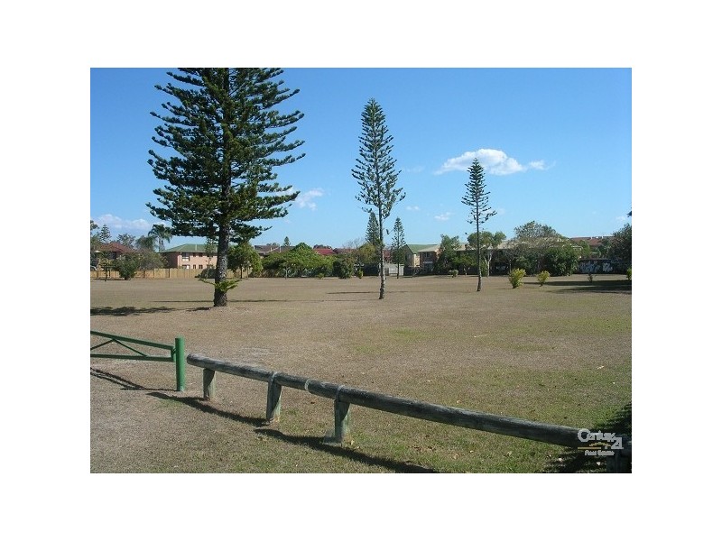 3/133 Sunshine Boulevard, Mermaid Waters QLD 4218