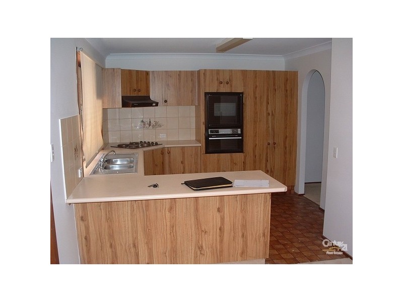 32 Coolong Crescent, Carrara QLD 4211