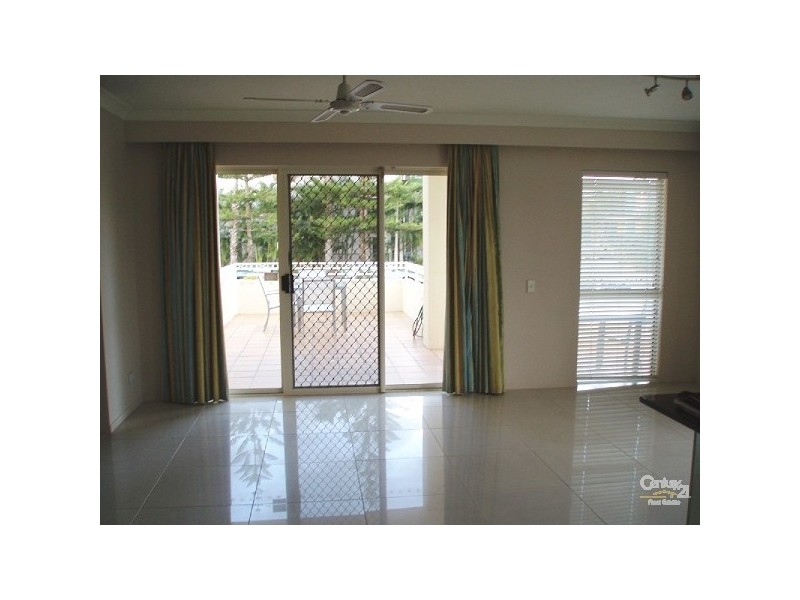 1/12 Redondo Avenue, Miami QLD 4220