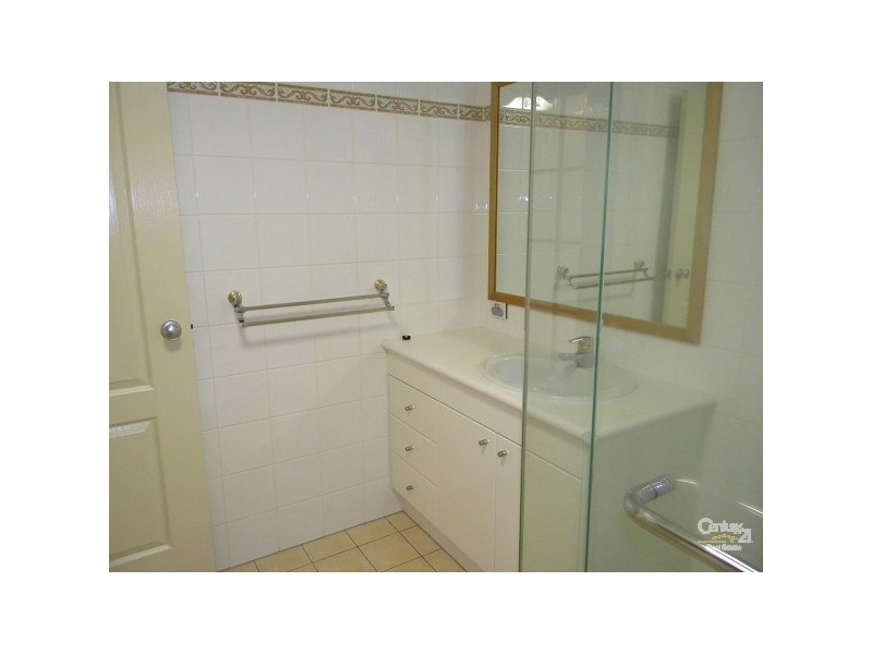 119/85 Palm Meadows Drive, Carrara QLD 4211