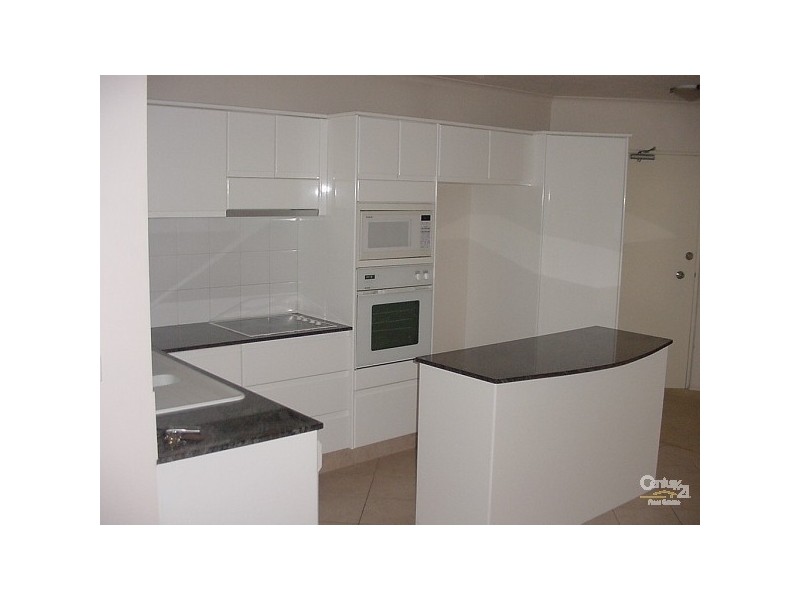 4/20 Marine Parade, Miami QLD 4220