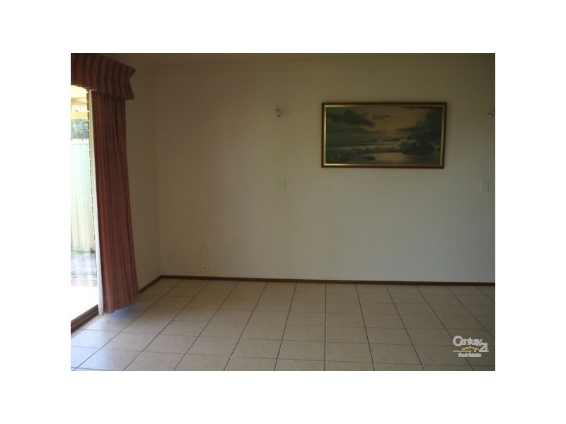 10 Chestnut Street, Elanora QLD 4221