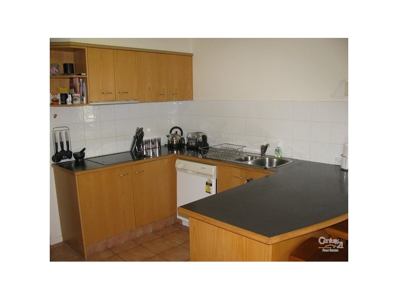 21 Seville Cct, Burleigh Waters QLD 4220