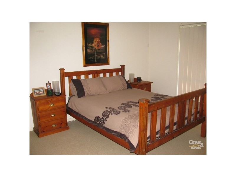 21 Seville Cct, Burleigh Waters QLD 4220