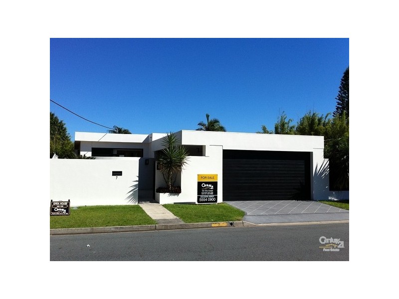 7 Lakeside Avenue, Broadbeach Waters QLD 4218