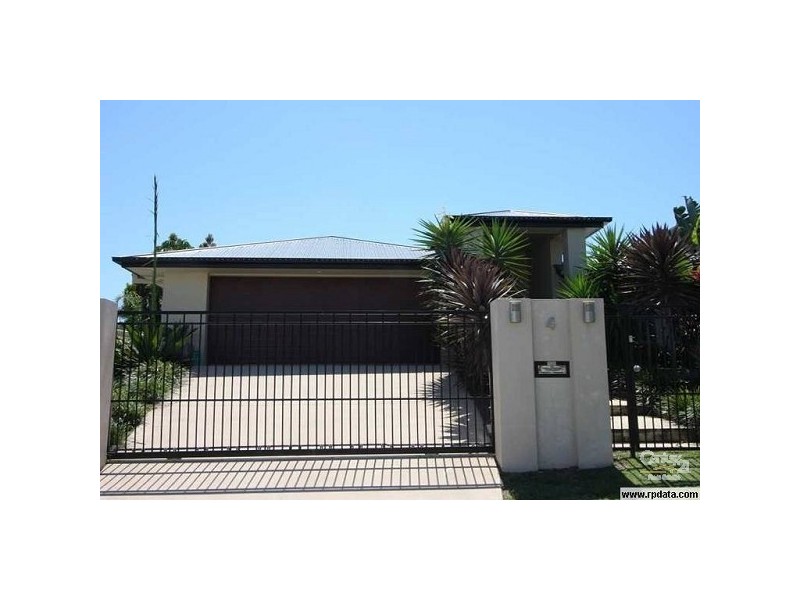 4 Riverbank Court, Ashmore QLD 4214
