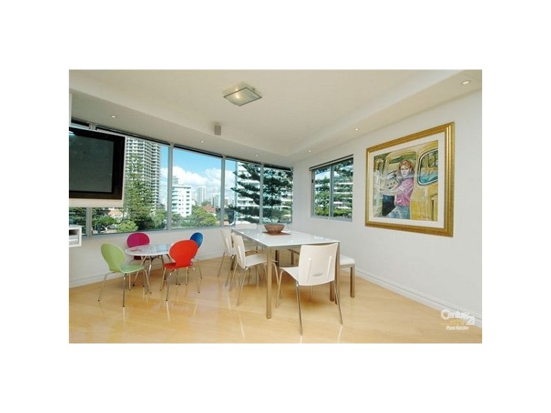 4/30 Garfield Terrace, Surfers Paradise QLD 4217