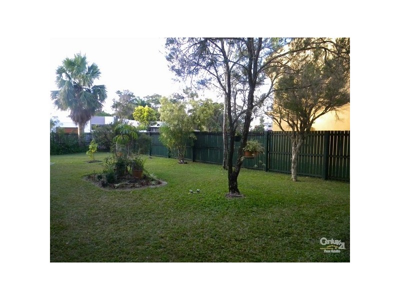 6/8 Oceanic Drive, Mermaid Waters QLD 4218