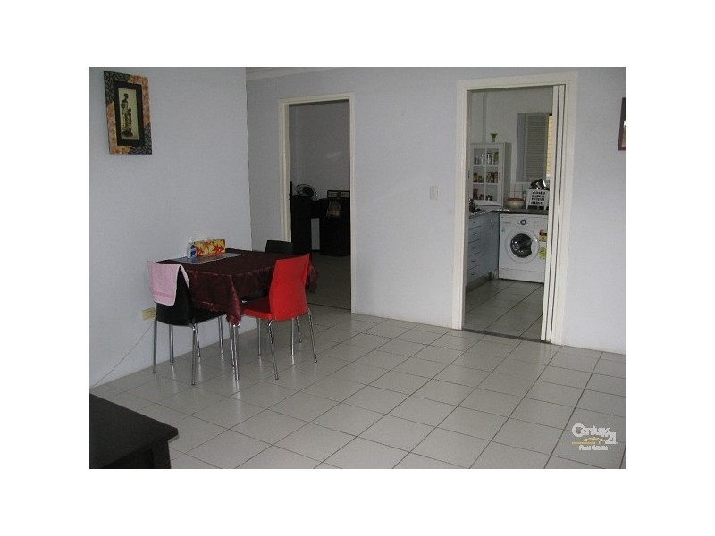 2/30 Duet Drive, Mermaid Waters QLD 4218