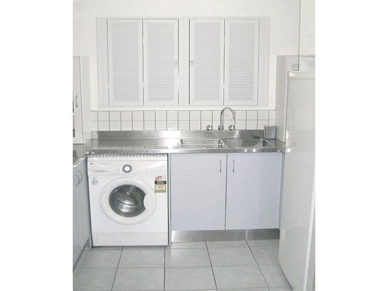 2/30 Duet Drive, Mermaid Waters QLD 4218