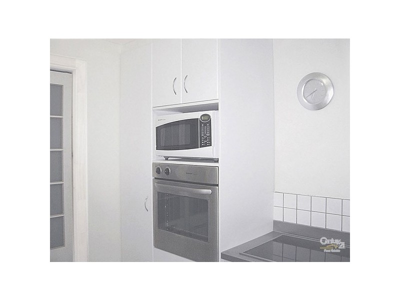 2/30 Duet Drive, Mermaid Waters QLD 4218