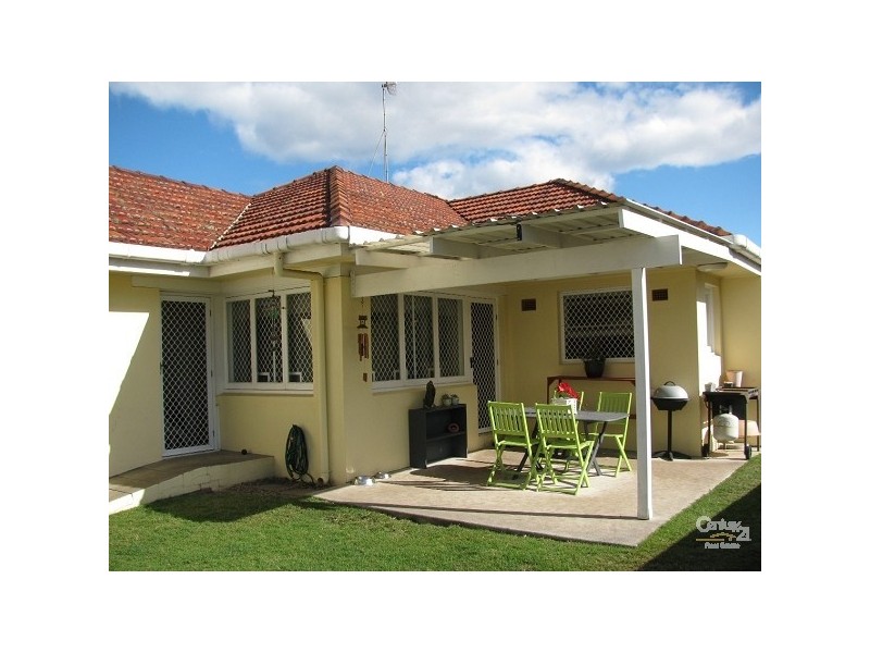 2097 Gold Coast Highway, Miami QLD 4220