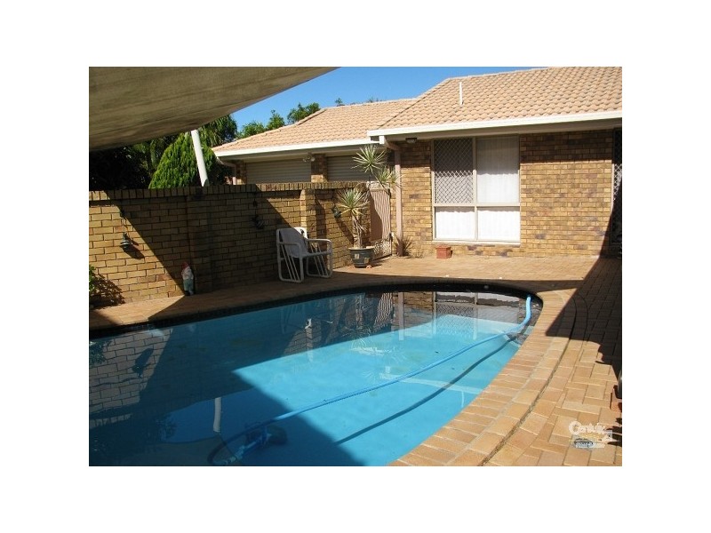 67 Dunlin Drive, Burleigh Waters QLD 4220