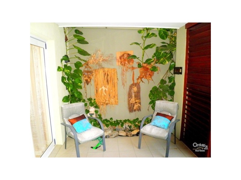 63 Riverwalk Avenue, Robina QLD 4226